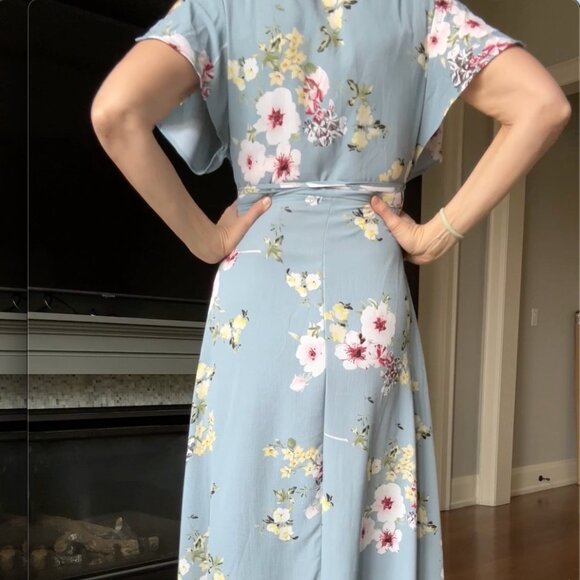 Fun and flowery maxi-dress - Picture 3 of 5